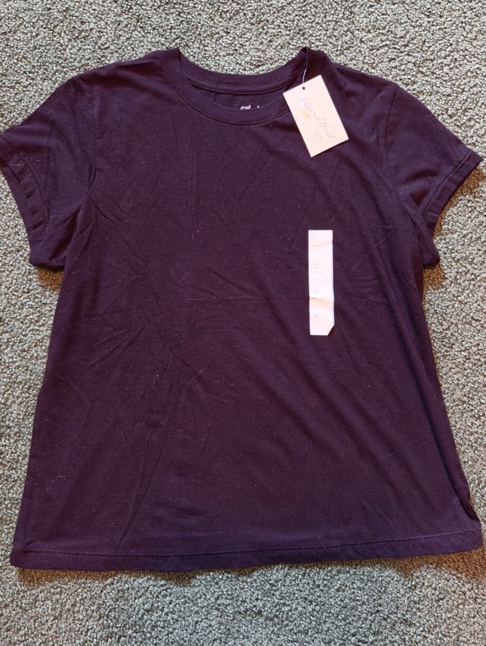 NWT Universal Thread Short Sleeve Crew Tee